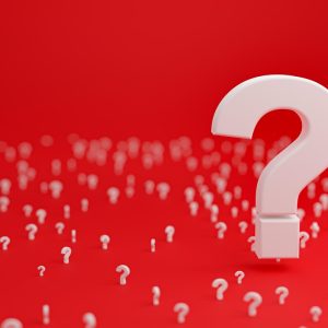 跨越单号查询栏目主笔在书桌前逐字校订查询说明稿件的沉静工作侧影
